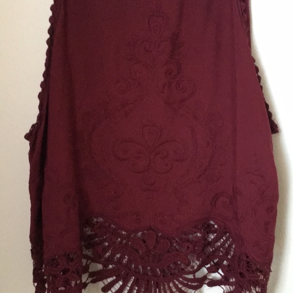 Tank top - Picture 2 of 3